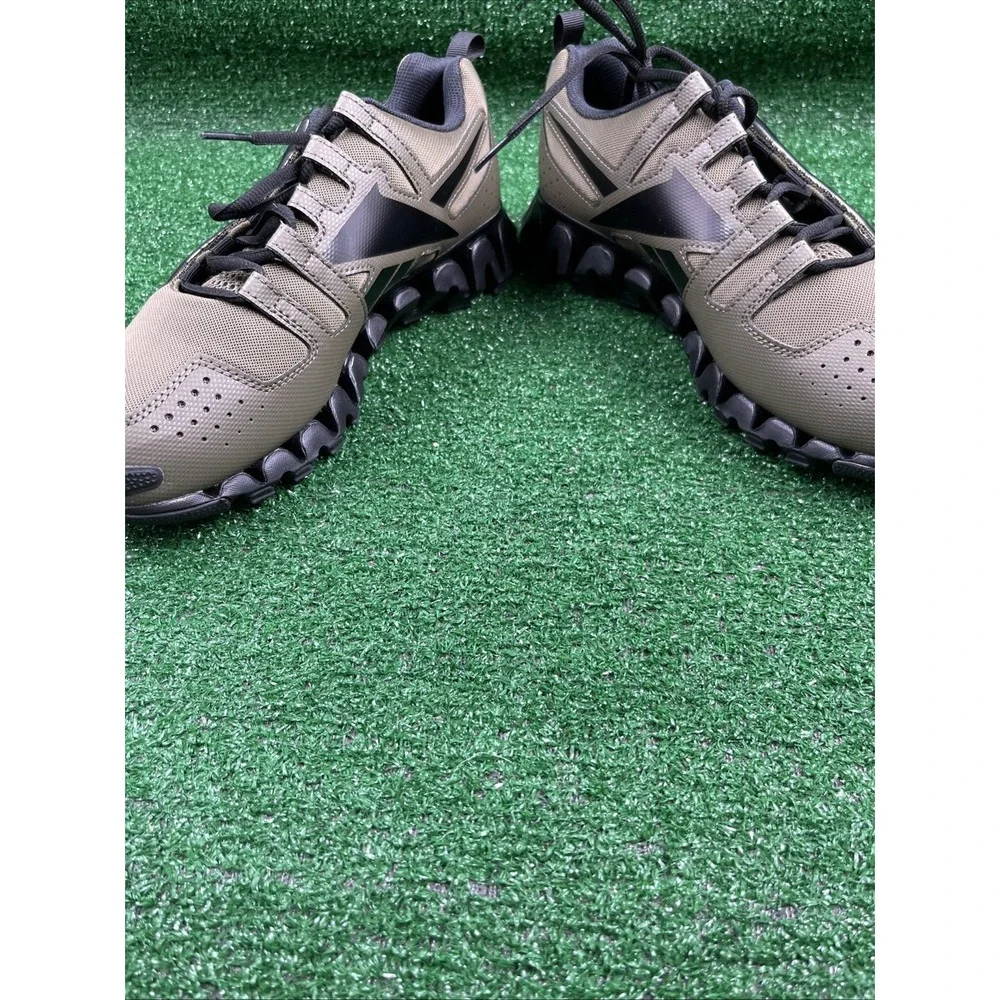 Reebok Zigwild TR 6 Trail Running Shoes Sneakers Army Green Black Mens 9 NIB